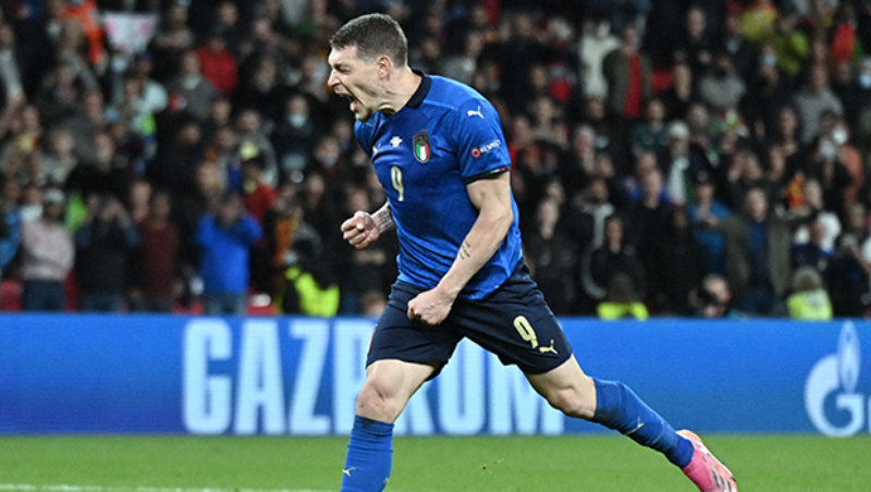 Tăng cường hàng công, Arsenal xem xét chiêu mộ tuyển thủ Italia vào phút chót