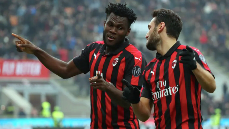 Tăng cường khu trung tuyến, Chelsea nhắm thêm “máy quét” của AC Milan