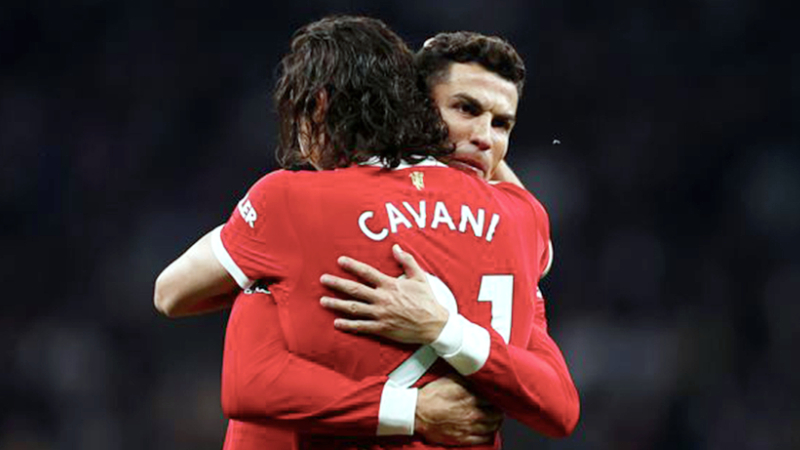 Sau trận thắng Burnley, HLV Rangnick lên tiếng nói về bộ đôi song sát Ronaldo – Cavani