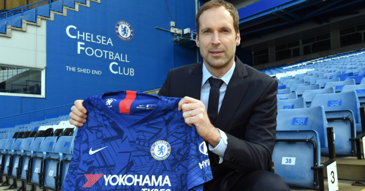 Petr Cech cân nhắc về tương lai tại Chelsea