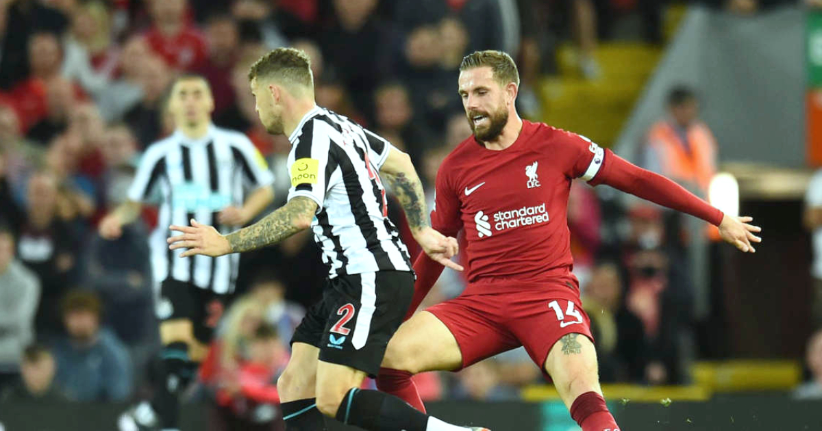 Liverpool đón “tin không vui” từ Jordan Henderson